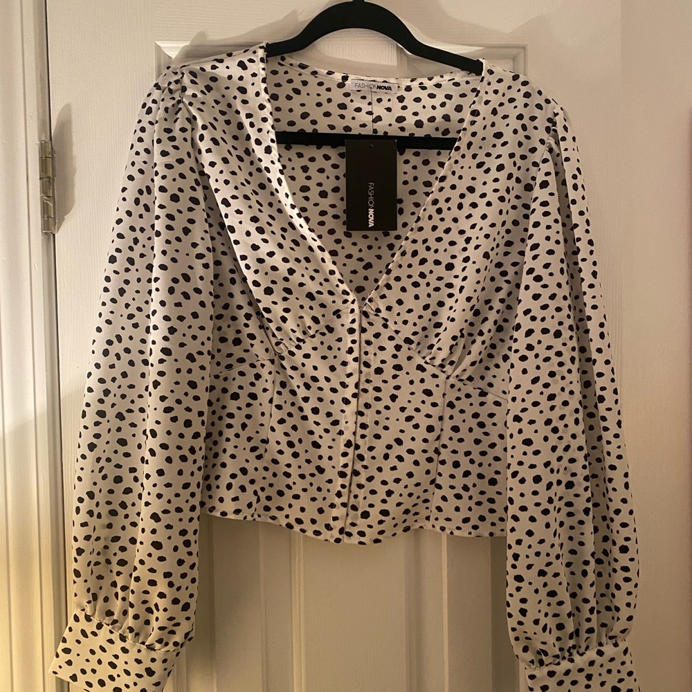 Black and White Print Cropped Blouse